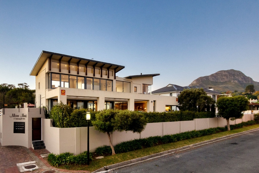 4 Bedroom Property for Sale in Briza Western Cape